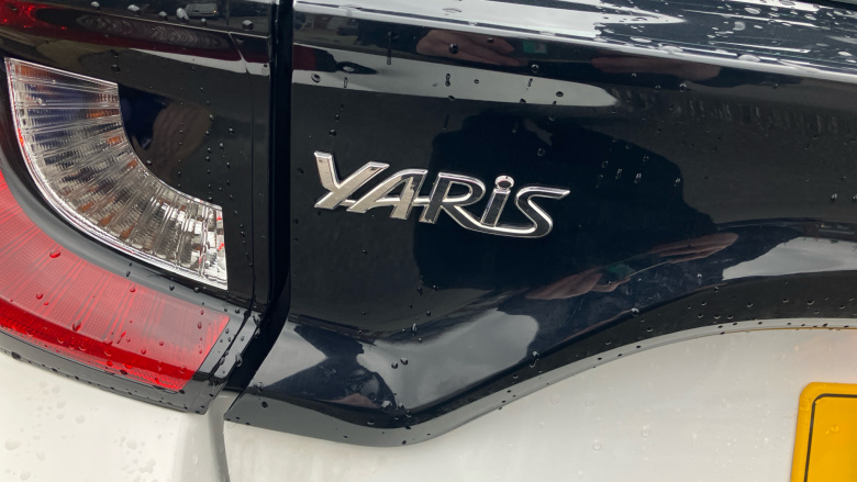 Toyota Yaris 1.5 Hybrid Icon 5dr CVT Hybrid Hatchback